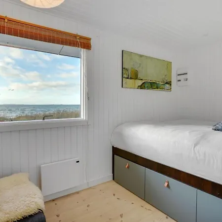 Holiday home Akseline - 20m From The Sea In Funen By Interhome